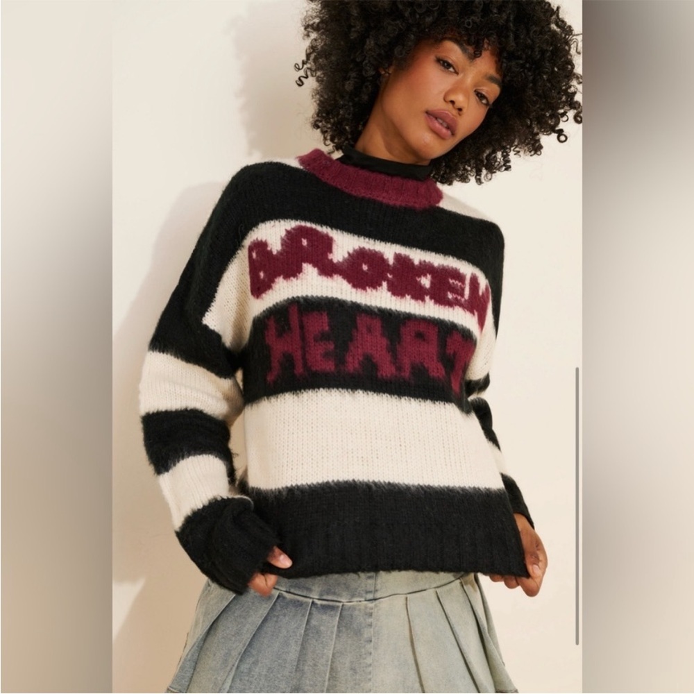 The Ragged Priest “Tragic” Knit Broken Heart Jumper Sweater Sz M EUC